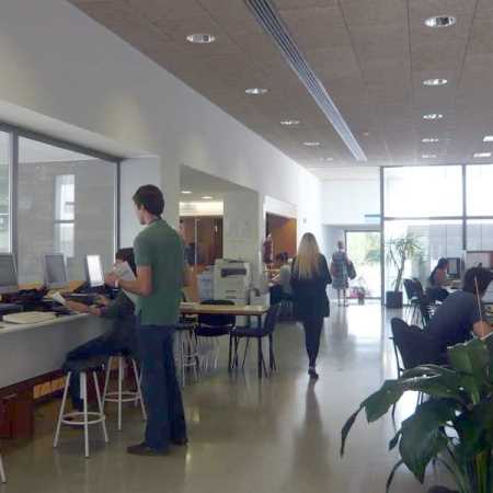 Decorative image - Access to bachelor's degrees